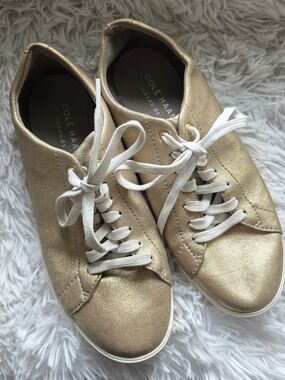 Cole Haan Metallic Gold Leather Lace-Up Sneakers with White Laces Womans Sz 8